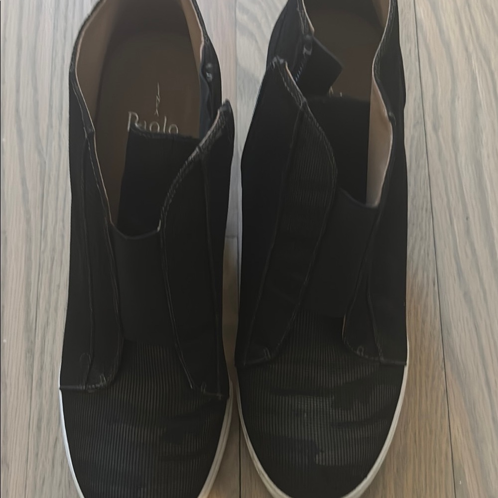 Paolo Black Wedges